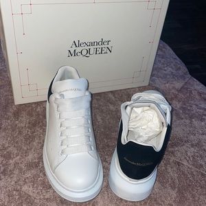 Alexander McQueen Leather oversized sneakers